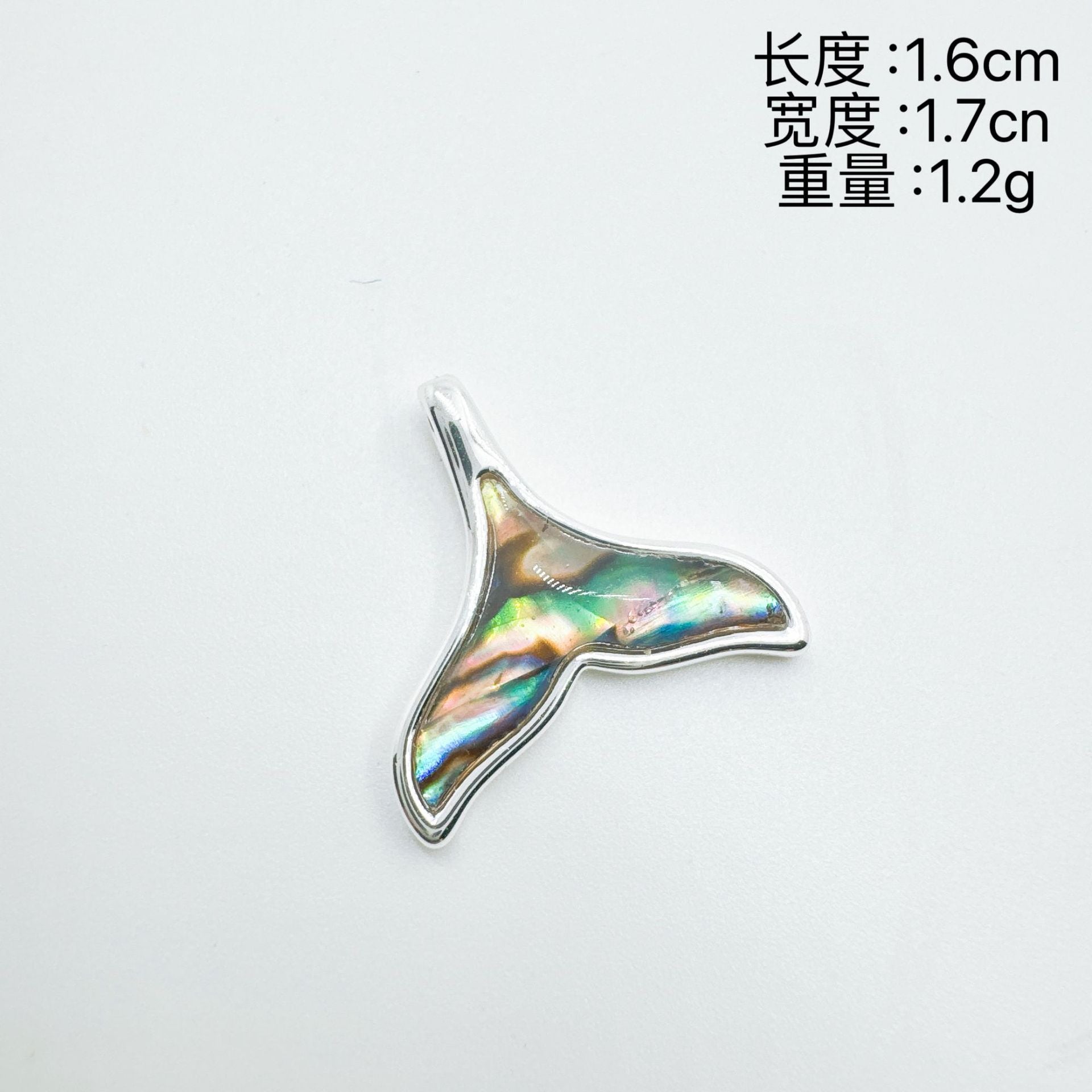 Wholesale Ocean Series Fish Tail Dolphin Gold Plated Pendant Necklace Fashion Jewelry Accessory Gift for Women