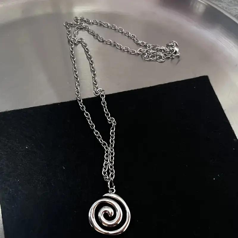 Wholesale Fashion Women' s Alloy Pendant Necklace with Vortex Irregular Pattern Jewelry Accessory
