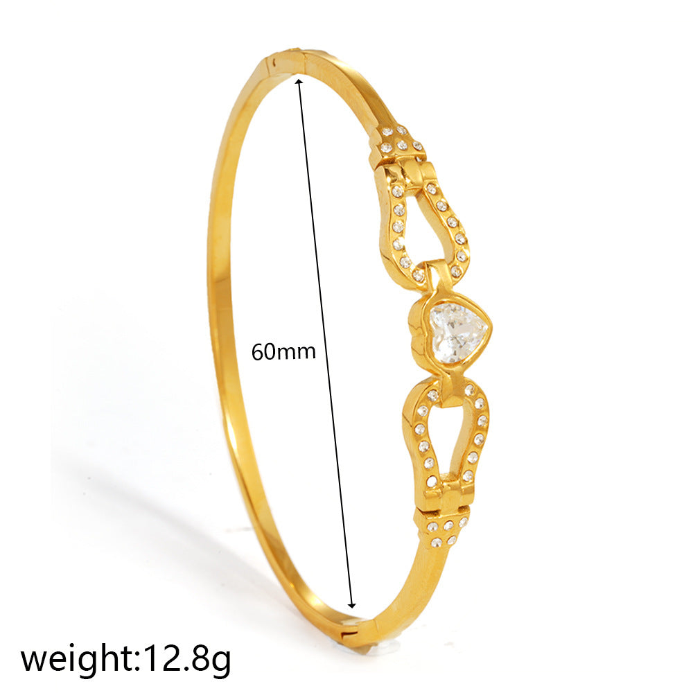 Wholesale Instagram Style Retro Stainless Steel Gold Heart Bracelet