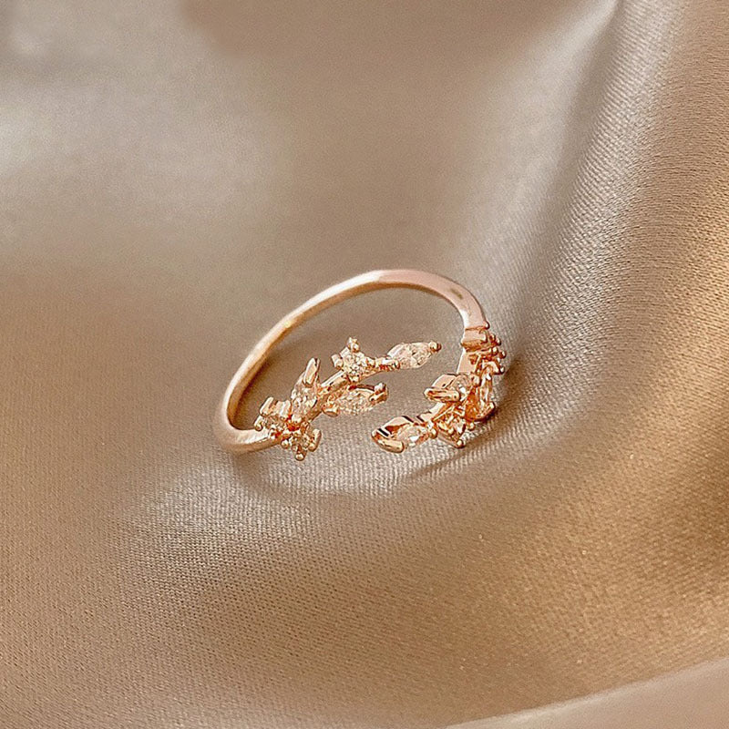 Wholesale Crystal Leaf Light Luxury Open Rings
