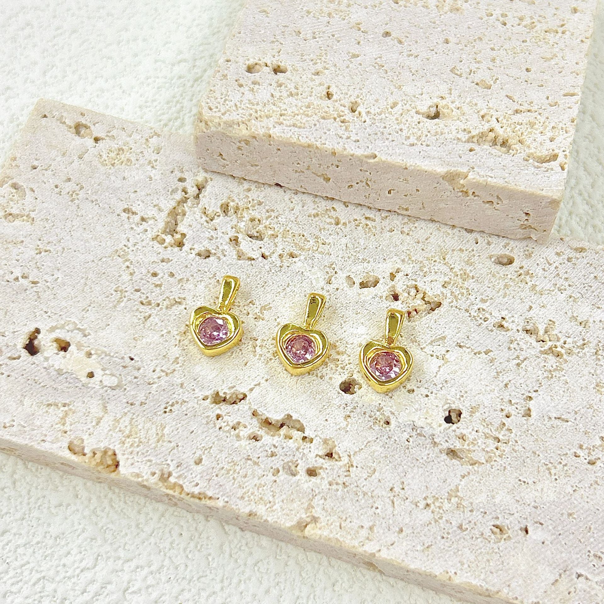 Wholesale Colorful zircon heart pendant