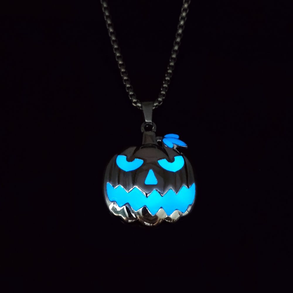 Wholesale   ghost festival accessories luminous pumpkin pendant  necklace