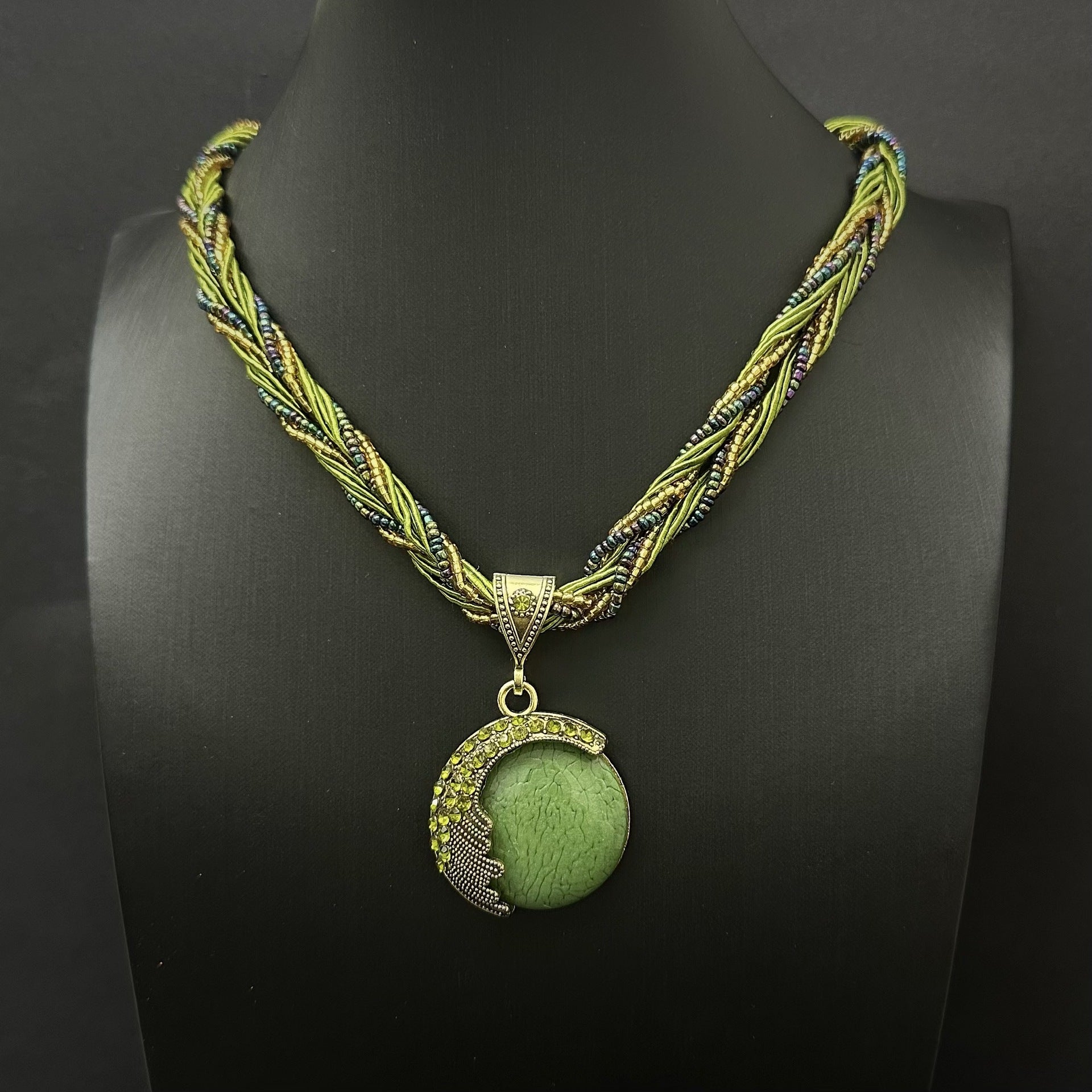 Wholesale Blue Resin Beaded Bohemian Retro Necklace,  Trendy Layering Jewelry for Boutique Resale