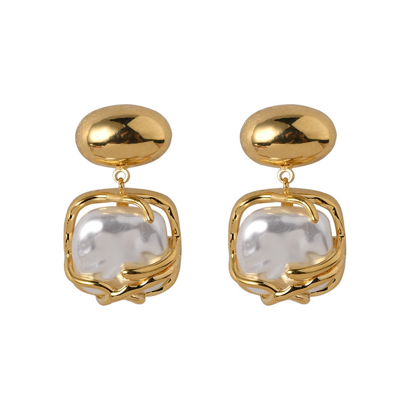 Wholesale Retro Niche Design Baroque Pearl Earrings