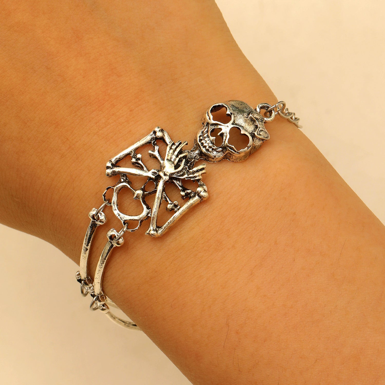 Wholesale Gothic Skull Bracelet Ancient Silver Unisex Fashion Jewelry Accessory