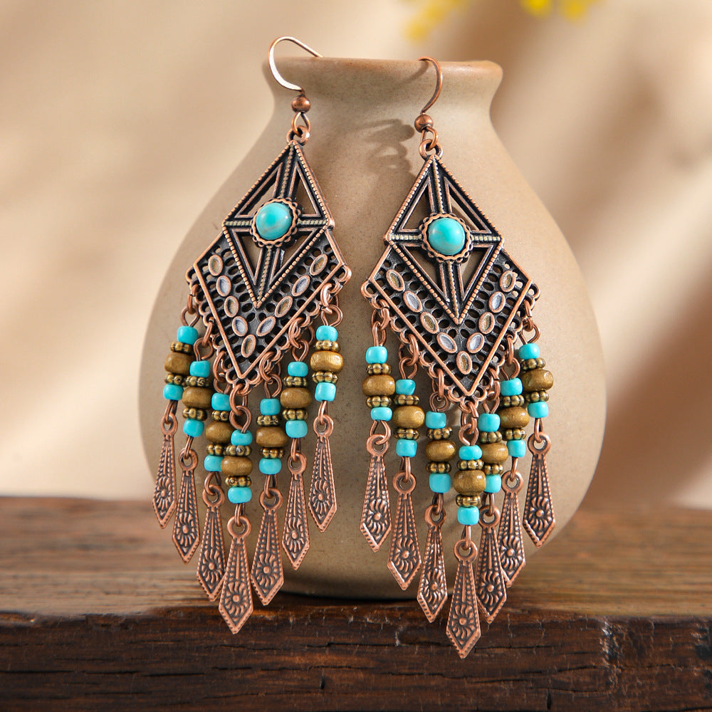 Wholesale Trendy Short Drama Popular Ethnic Style Retro Tassel Earrings Original Design Photo Earrings Travel Outfit Ambiance