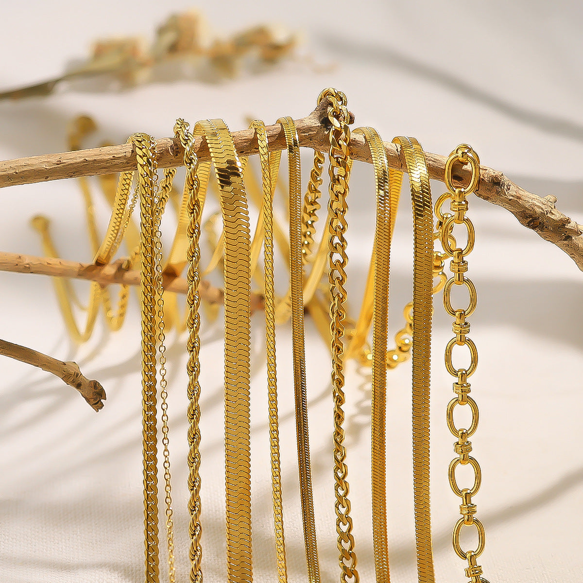 Wholesale Titanium Steel 18K Gold Plated Blade Chain Flat Snake Chain  Necklace