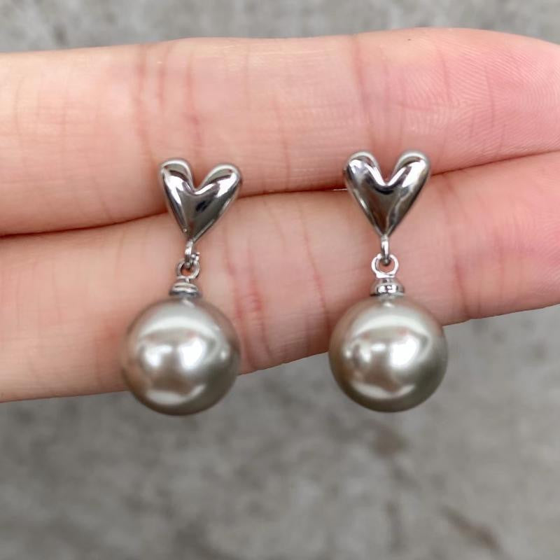 Wholesale  gray peach heart  light luxury earrings