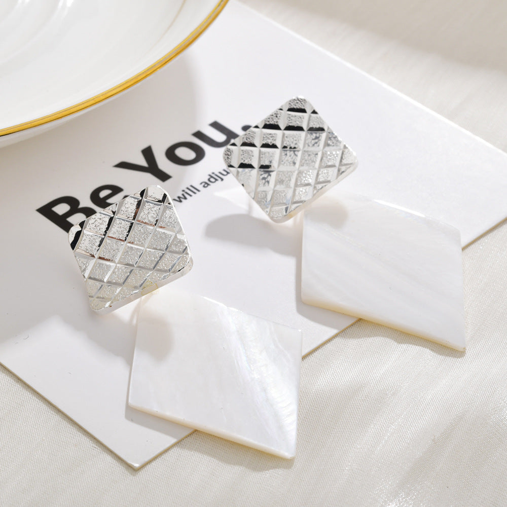 Wholesale Shell earrings round mosaic geometric earrings