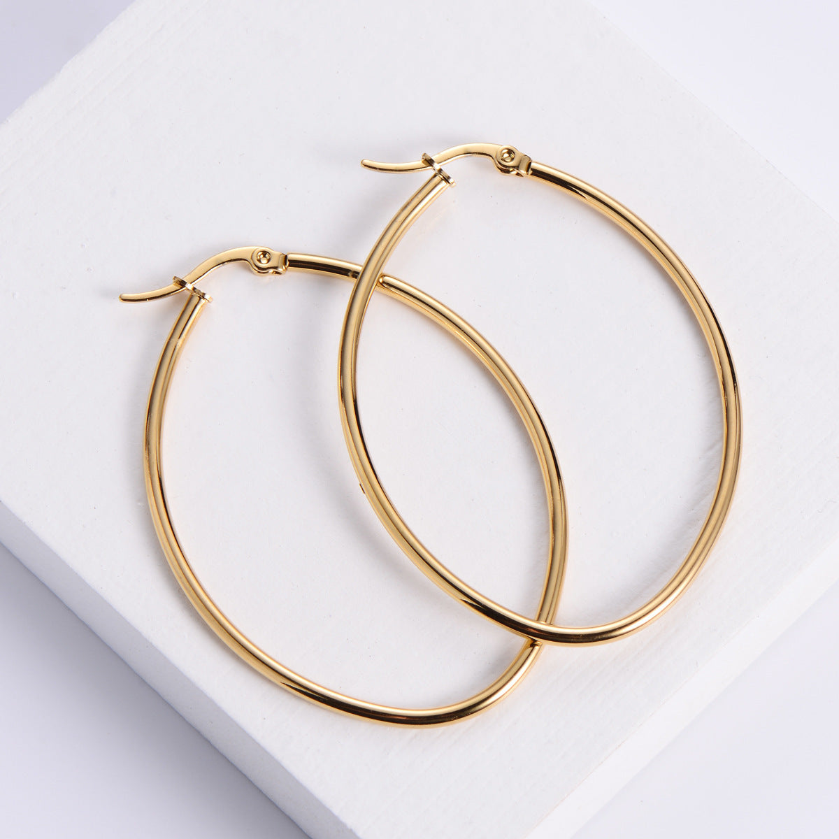 Wholesale Stainless steel  earrings 18K Gold new round line  egg-shaped earrings