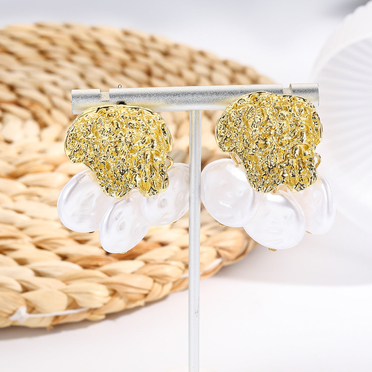 Wholesale European and American Cross-border Bohemian Ins Marine Jewelry Pearl Shell Earrings Alloy Natural Summer Shell Earrings