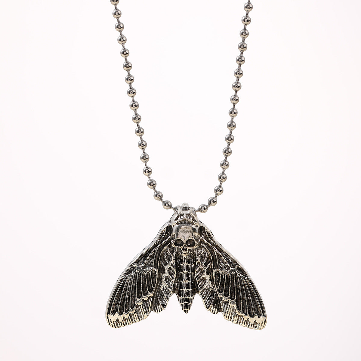 Wholesale Alloy Skull Moth Pendant Necklace Vintage Unisex Fashion Accessory