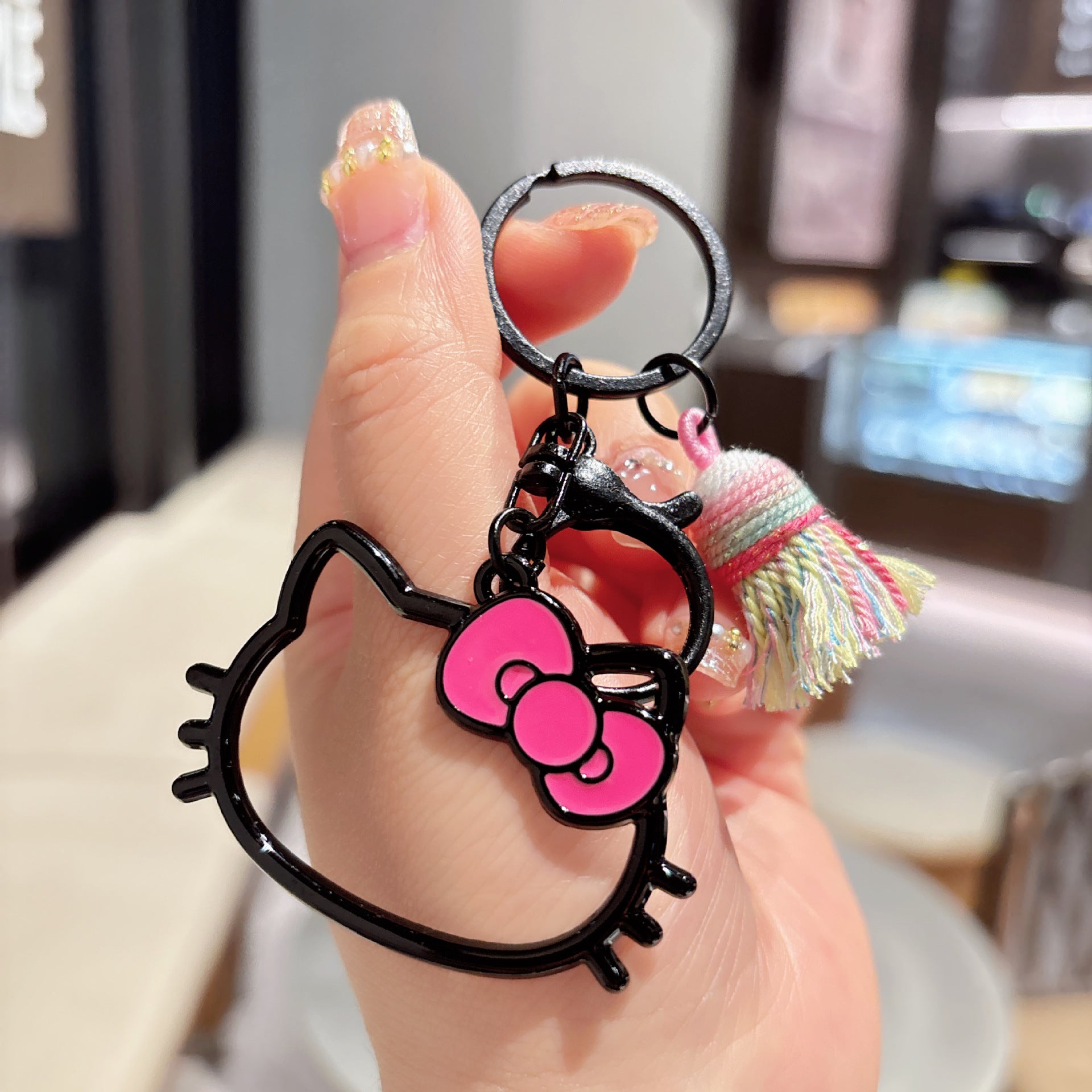 Wholesale hollow paint KT cat alloy key chain cute cartoon girl bag decoration