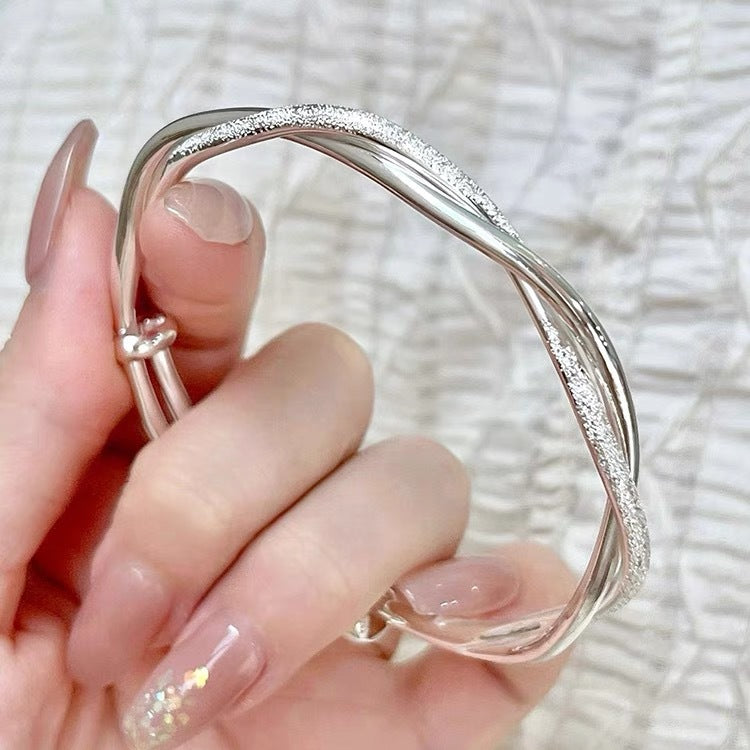 Wholesale zinc alloy Mobius ring bracelet