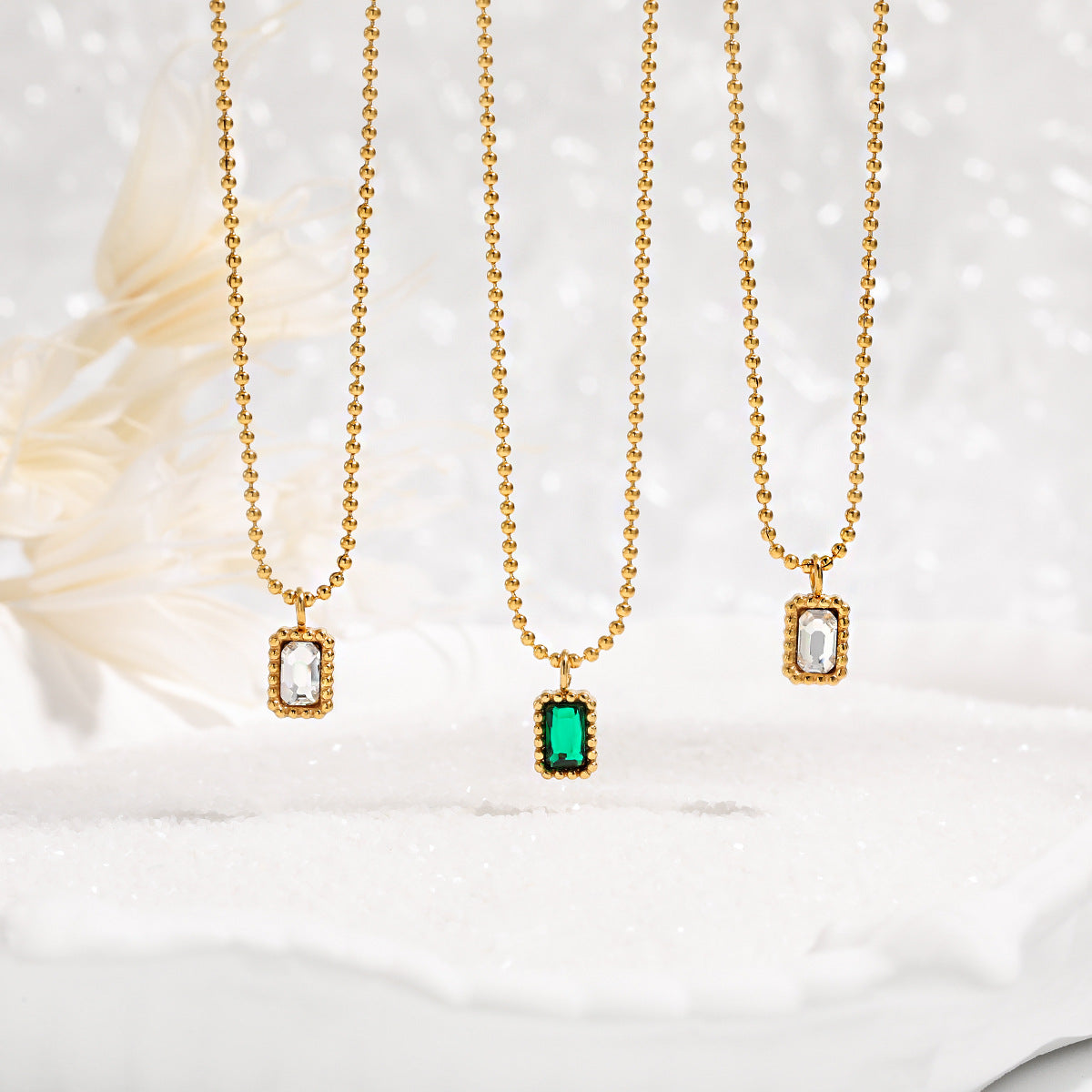 Wholesale Titanium Steel PVD Gold Plated Light Luxury  Necklace