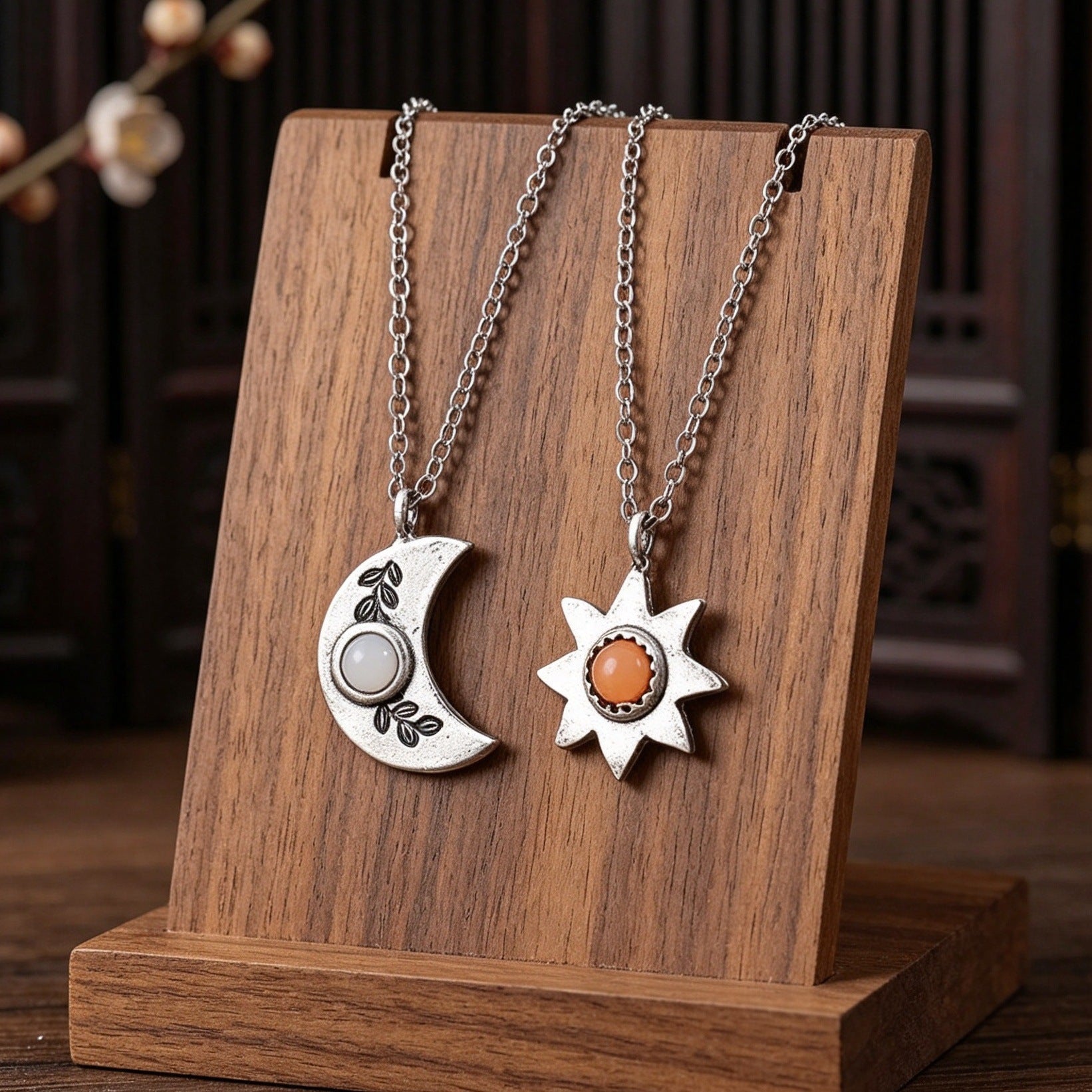 Wholesale Alloy Bohemian Vintage Star Moon Pendant Necklace With Sun Moon Gemstone Design Fashion Jewelry For Resale