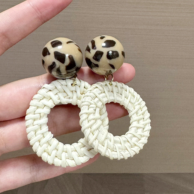 Wholesale Flower Tassel Acrylic Earrings Stylish Fashion Accessory for Boutique Resale