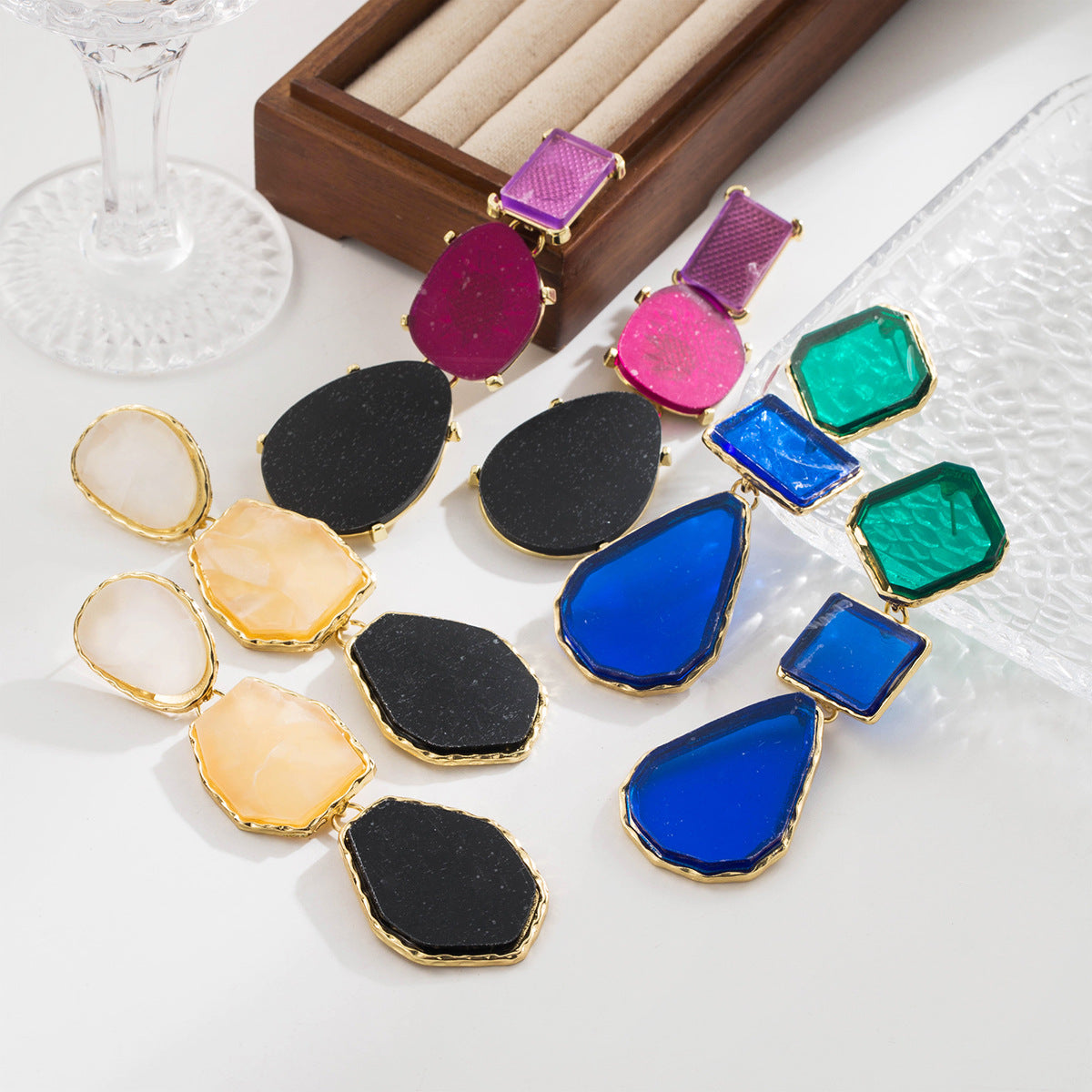 Wholesale E14224 Fashion exaggerated transparent resin earrings earrings irregular geometric earrings party dress accessories
