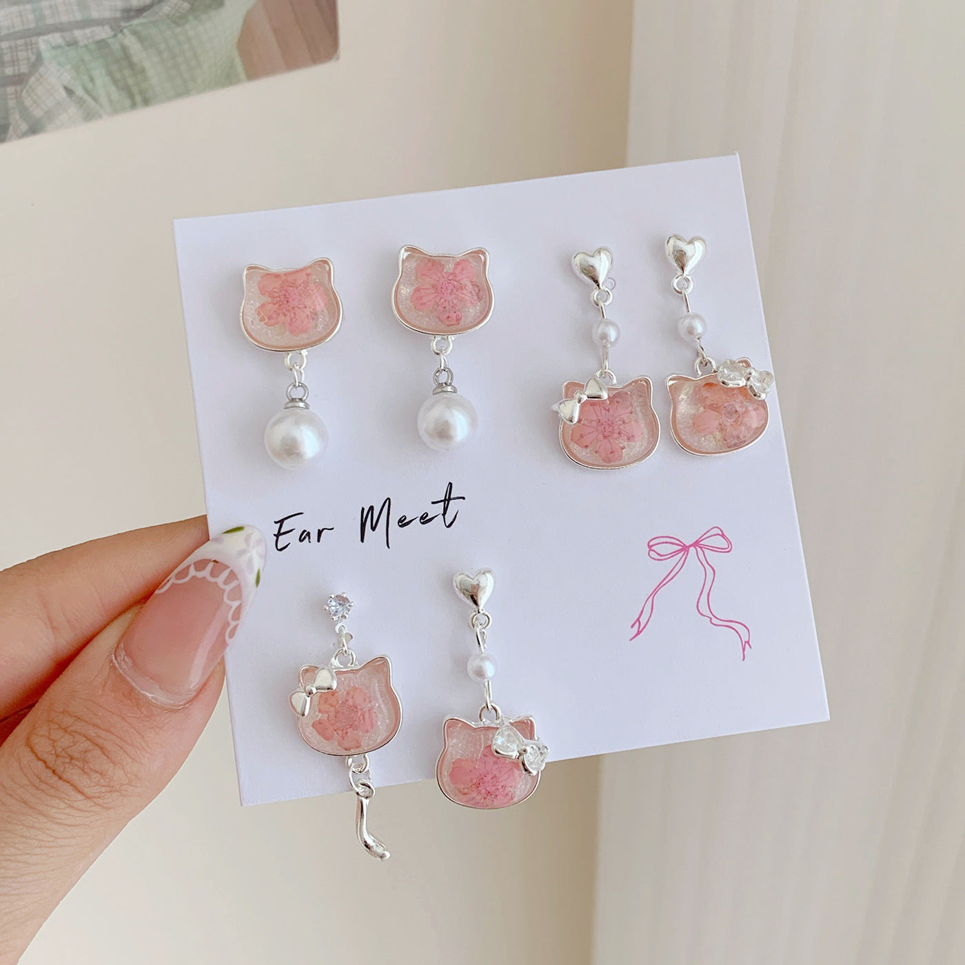 Wholesale Cat Cute Pink Earrings Cartoon Resin Earrings Kitten Asymmetric Earrings