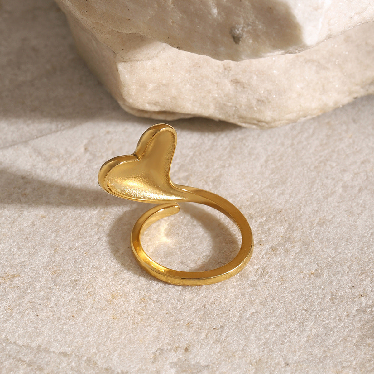 Wholesale  love ring simple design 18k gold stainless steel ring