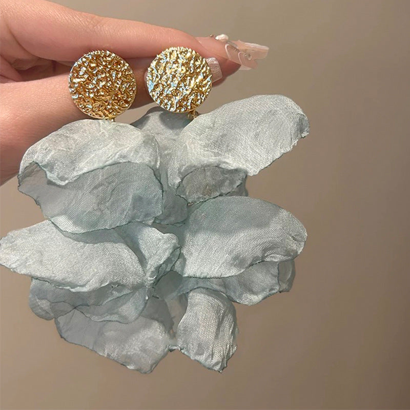 Wholesale  White Chiffon Petal Earrings Light Luxury Earrings