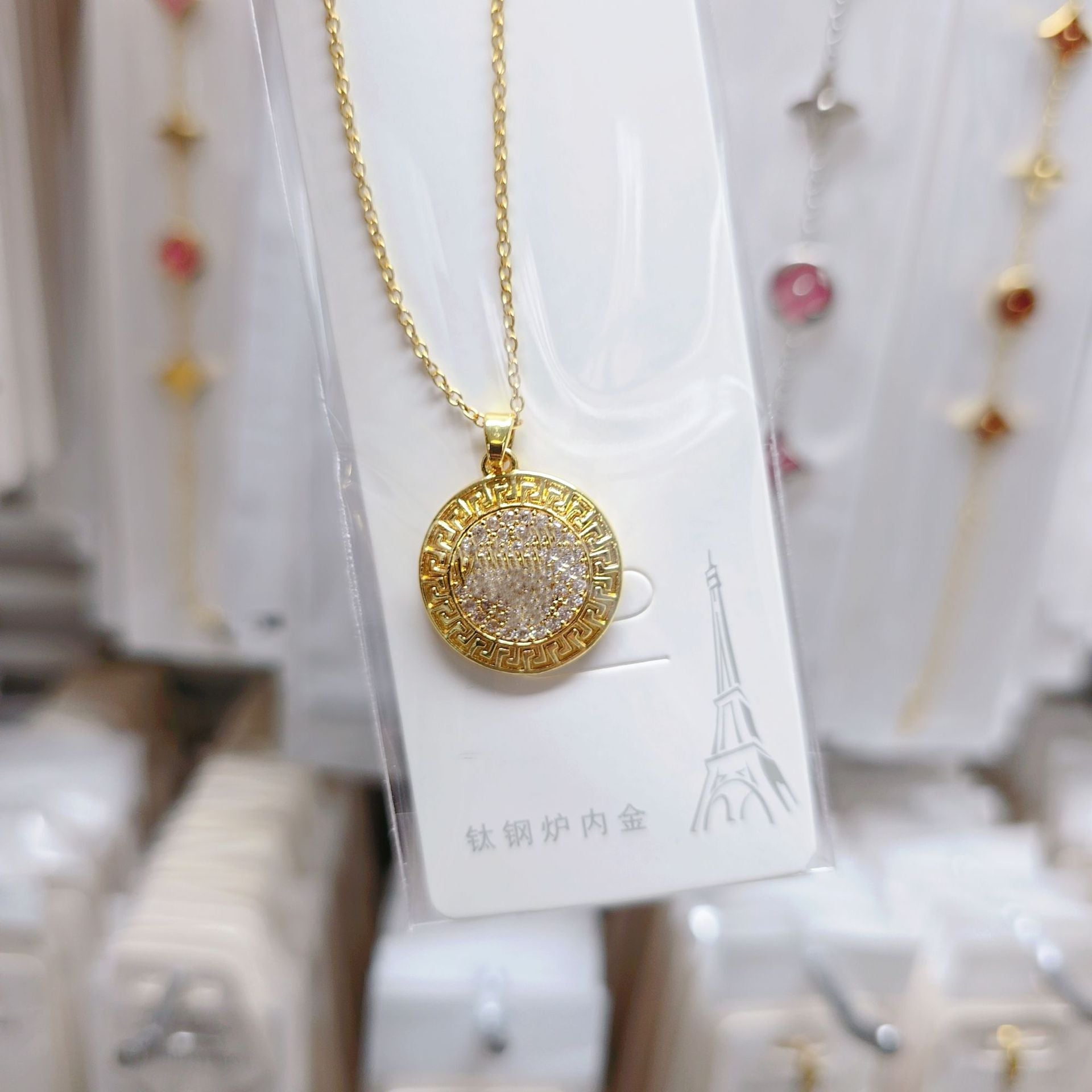 Wholesale Titanium Steel Zircon Blingbling Double C-shaped Light Luxury Necklace