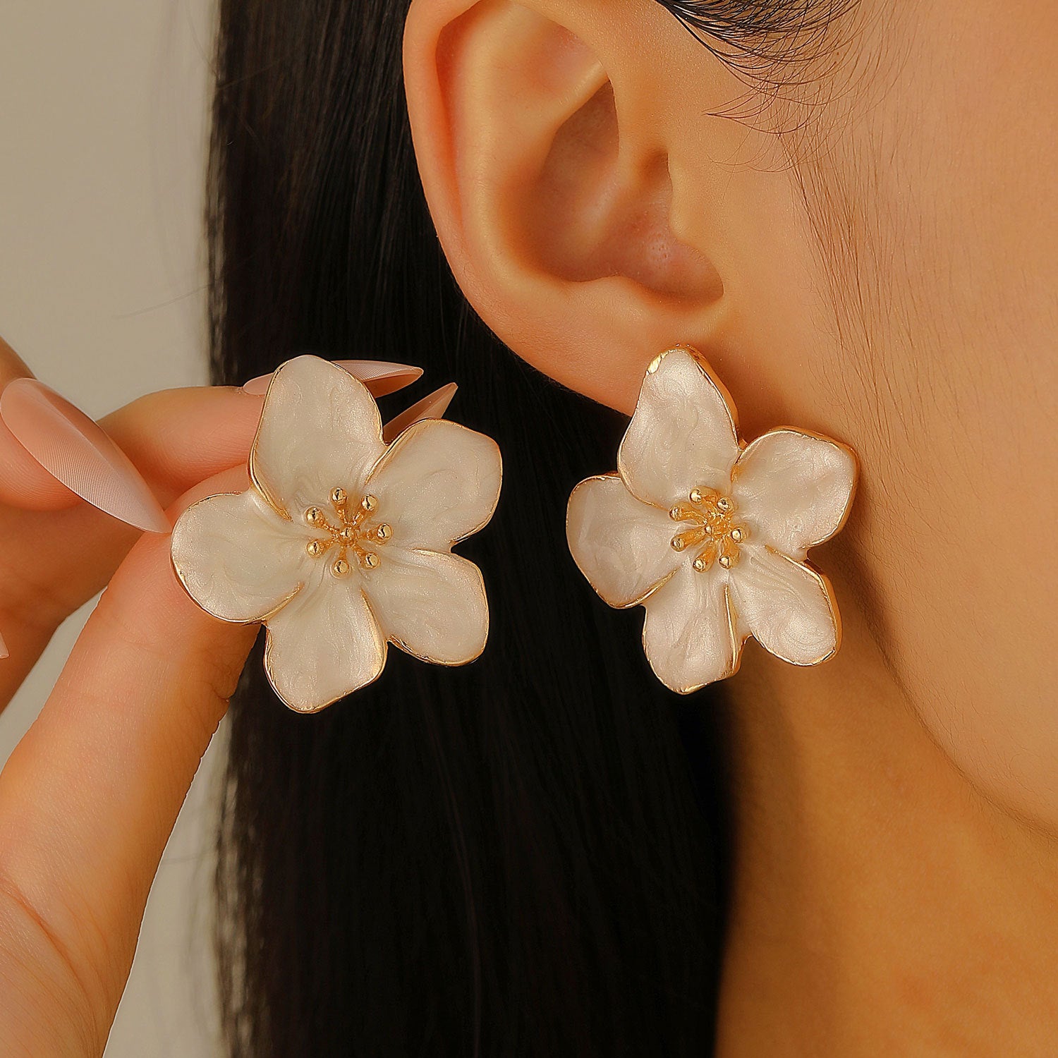 Wholesale Trendy Dripping Oil Green Flower Earrings Zinc Alloy Ear Studs For Women Boutique Resale Jewelry Accessory