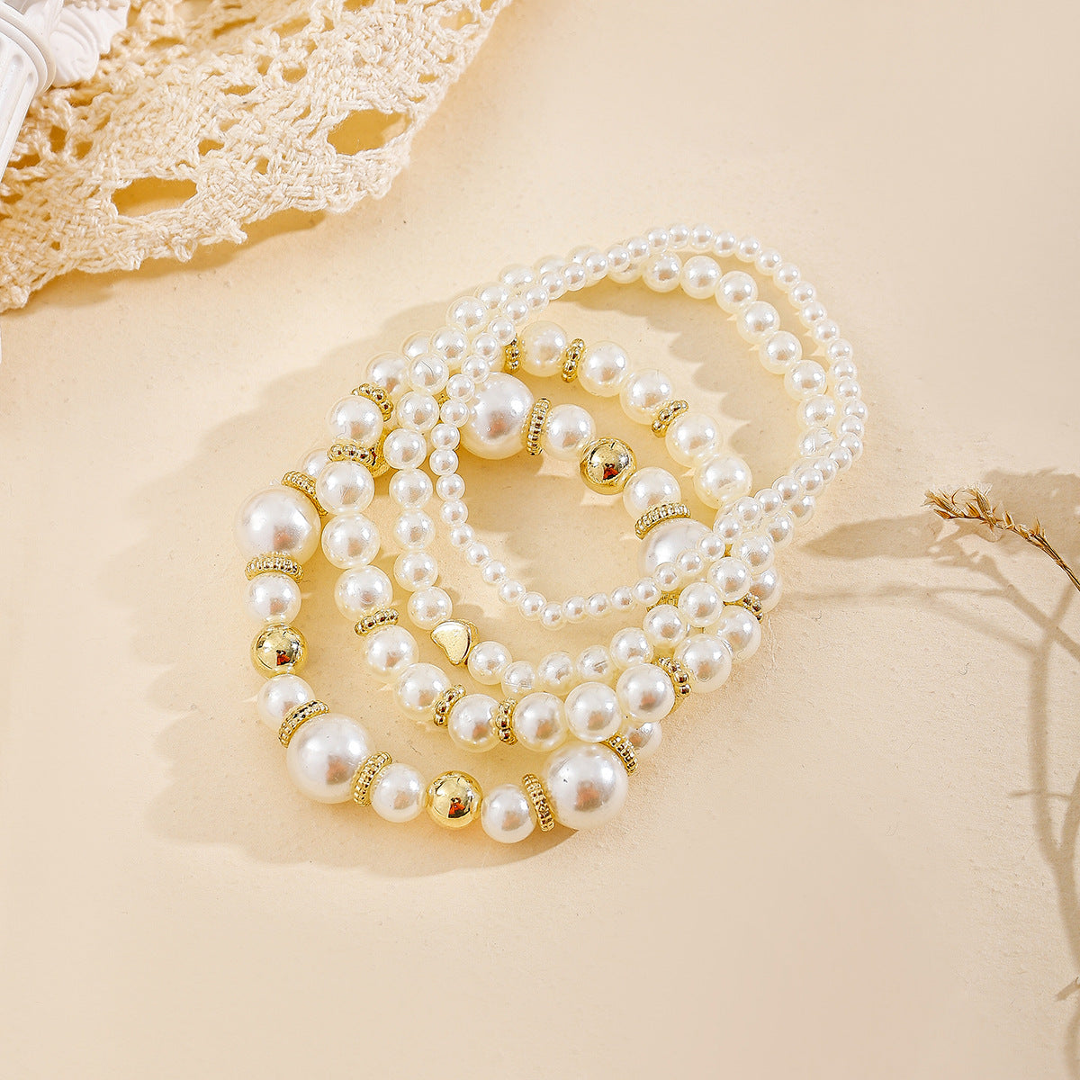 Wholesale Stylish Zinc Alloy Heart Pearl Bracelet Stacking Jewelry Accessory for Women