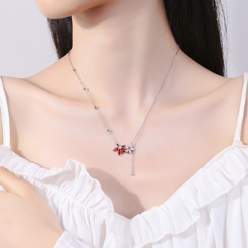 Wholesale 925 Sterling Silver Maple Leaf Necklace with Zircon