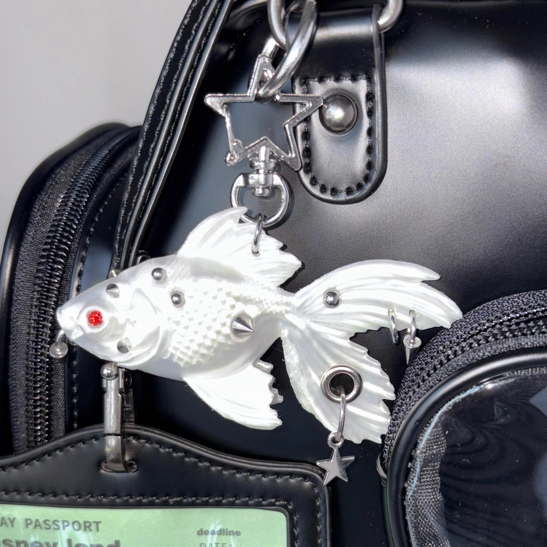 Wholesale 3D Punk Goldfish Keychain Black Resin Bag Charm Fashion Accessory Gift For Everyday Use