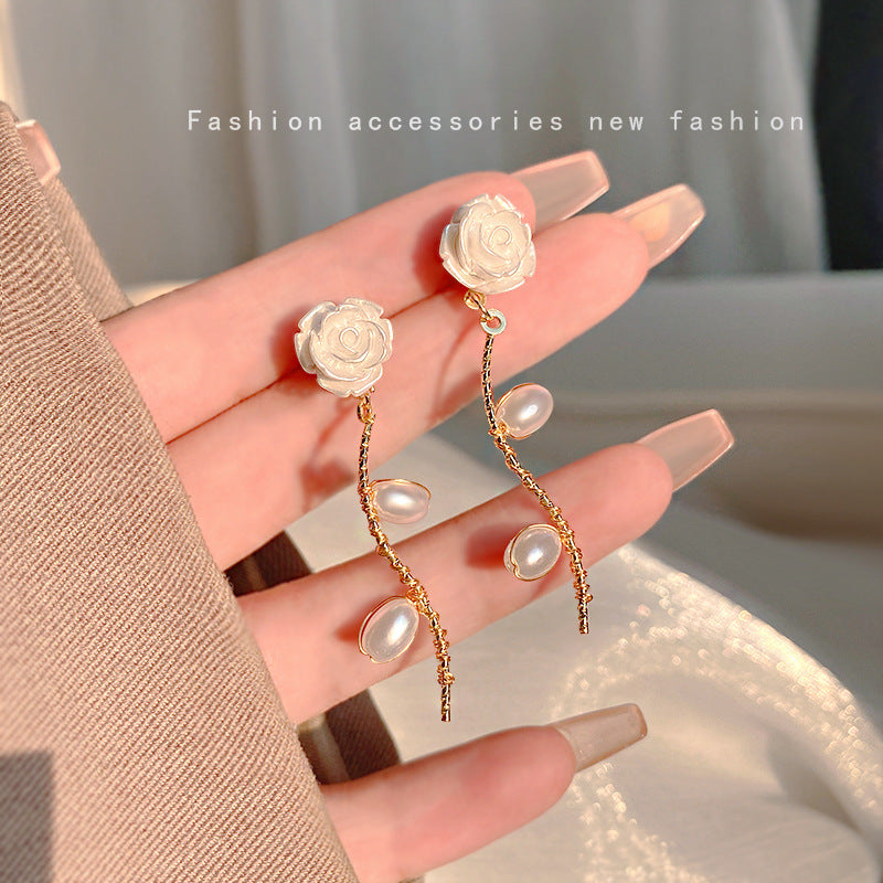 Wholesale Black Camellia Pearl Earrings