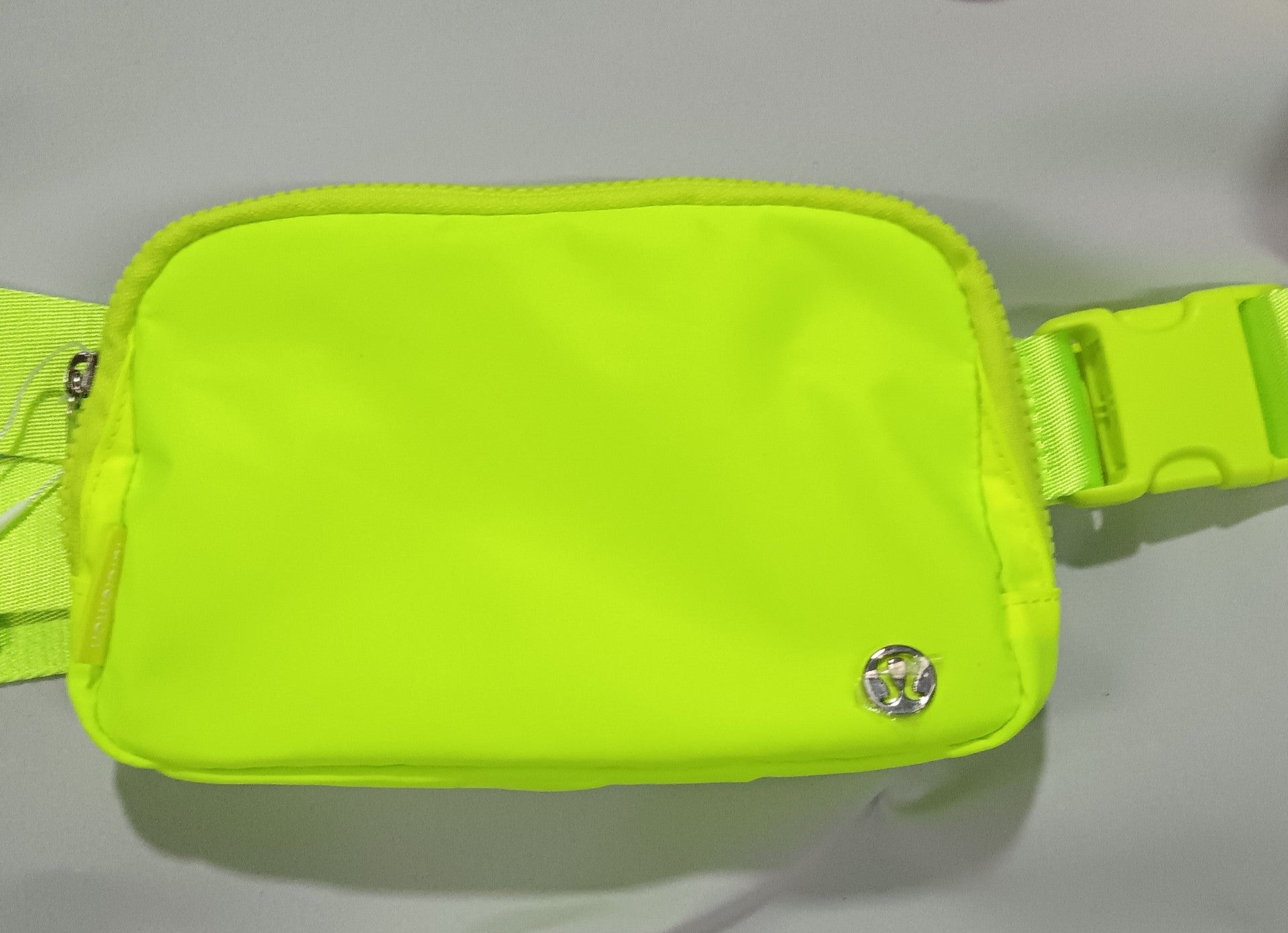 Wholesale multi-functional waist bag large capacity chest bag belt bags