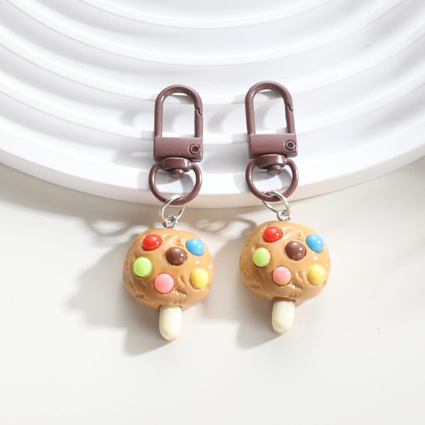 Wholesale Biscuit Pendant Keychains