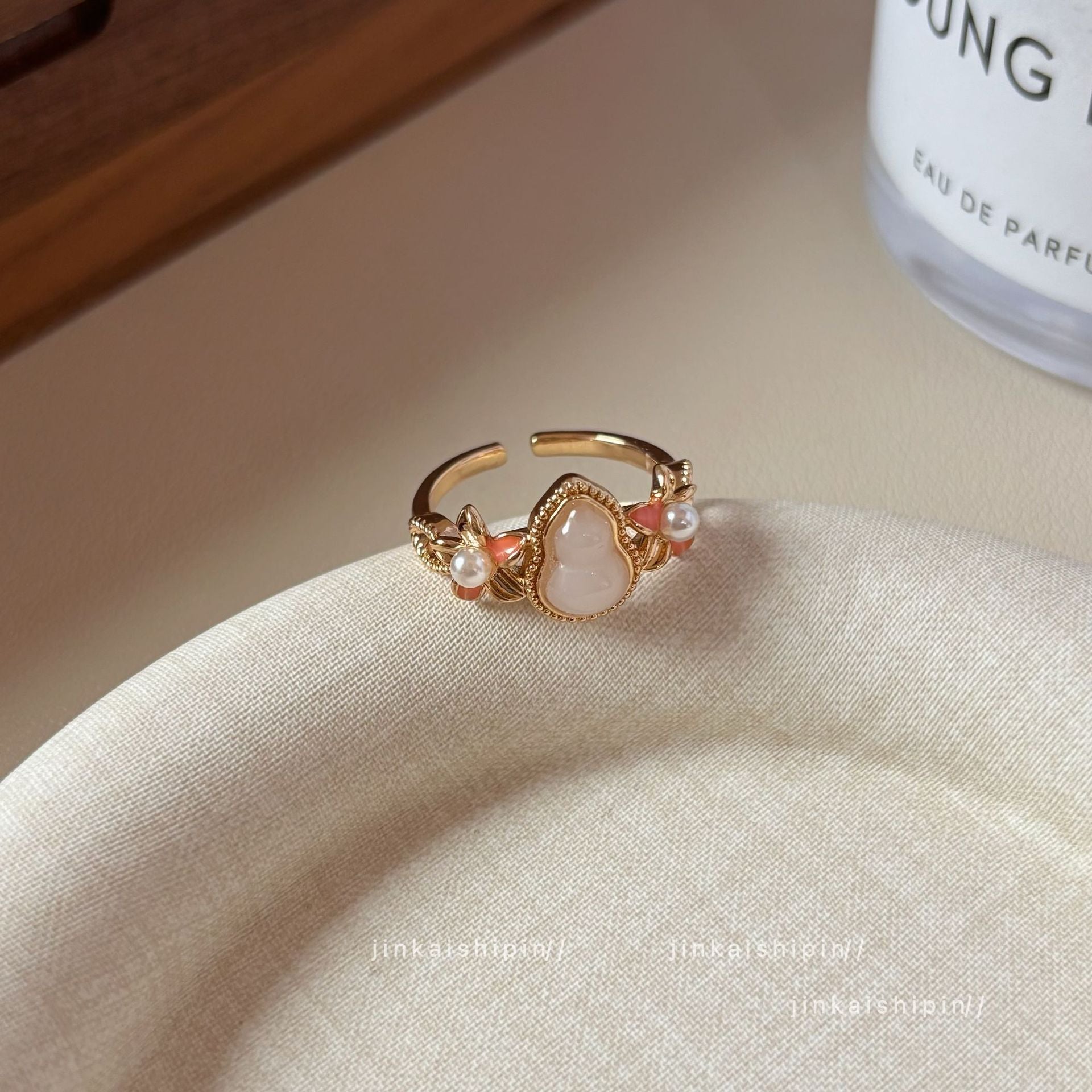 Wholesale Super Immortal Gentle All-match Golden Butterfly Flower Ring