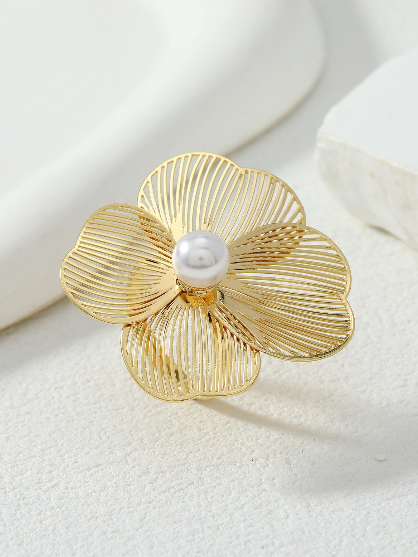 Wholesale Long Petal Tassel Exaggerated Earrings Statemente Earrings ACC-ES-Qunq001