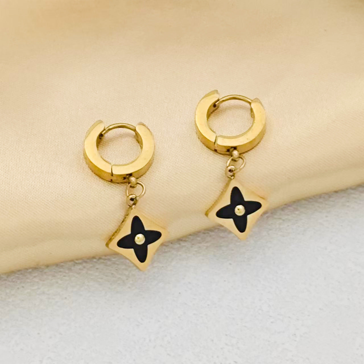 Wholesale Titanium Steel Earrings Old Money Style Chic Jewelry Accessory for Party Wear and Everyday Gift