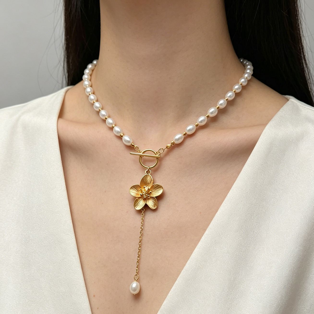 Wholesale Fashion Flower Pendant Pearl Beaded Necklace and Earring Set Gold for Party Gift Boutique
