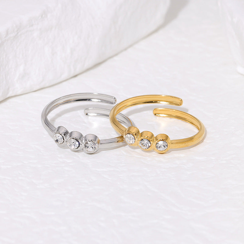 Wholesale 18K Gold Plated Stainless Steel Ring With Sparkling Crystal Minimalist Chic Band For Everyday Wear And Gift Fashion Jewelry Accessory