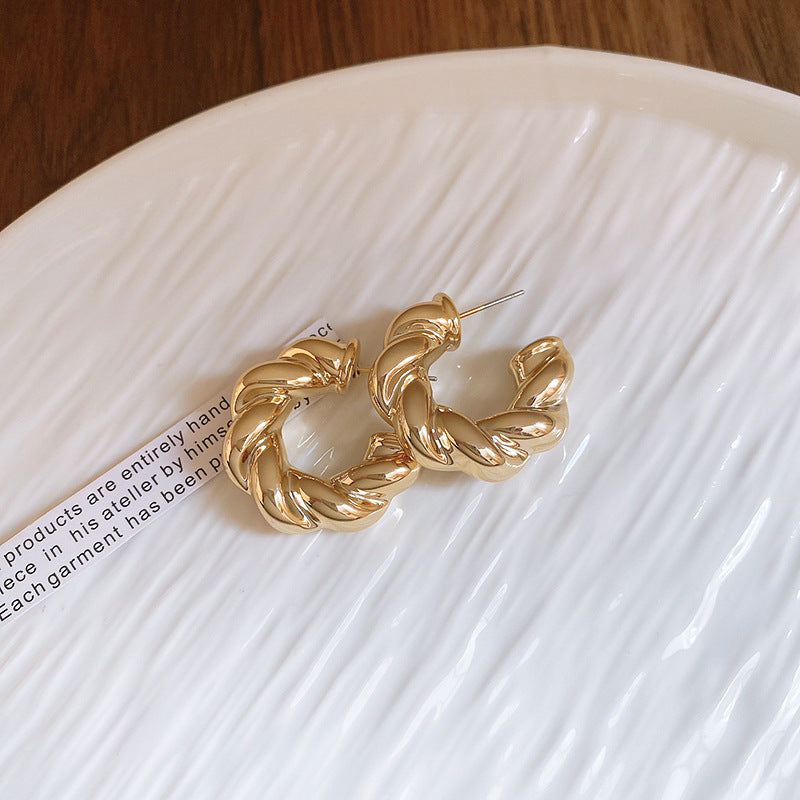 Wholesale  Metal C- shaped Earrings