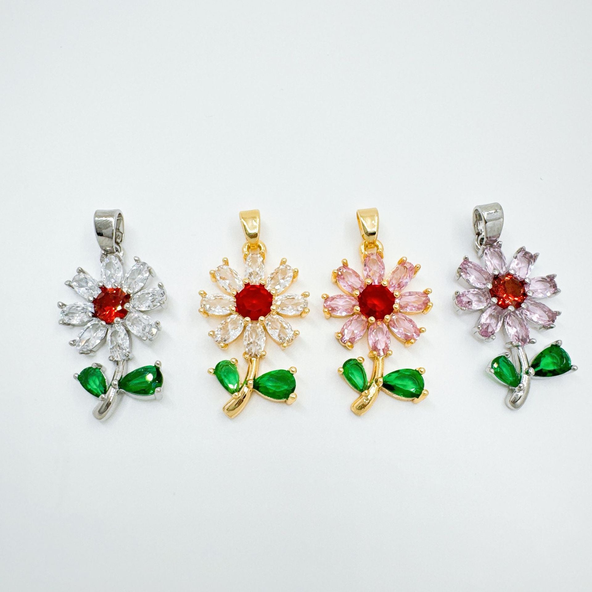 Wholesale Gold Plated Copper Zircon Necklace Sweet Cool Flower Pendant Boutique Resale