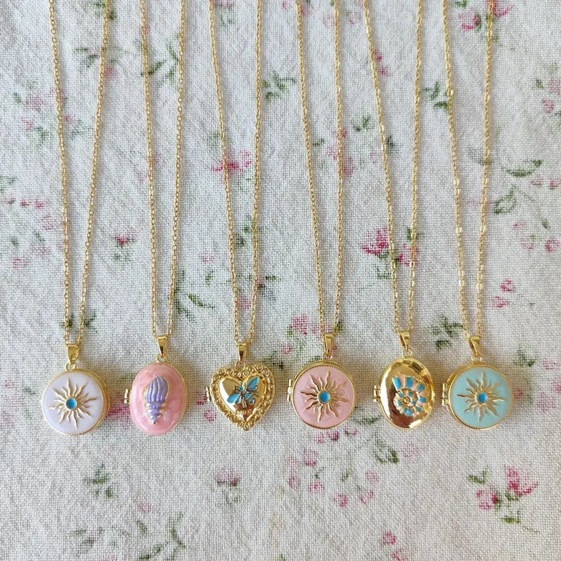 Wholesale 18K Gold-Plated Openable Locket Necklace with Zircon-Set Heart,  Bee,  and Geometric Pendants