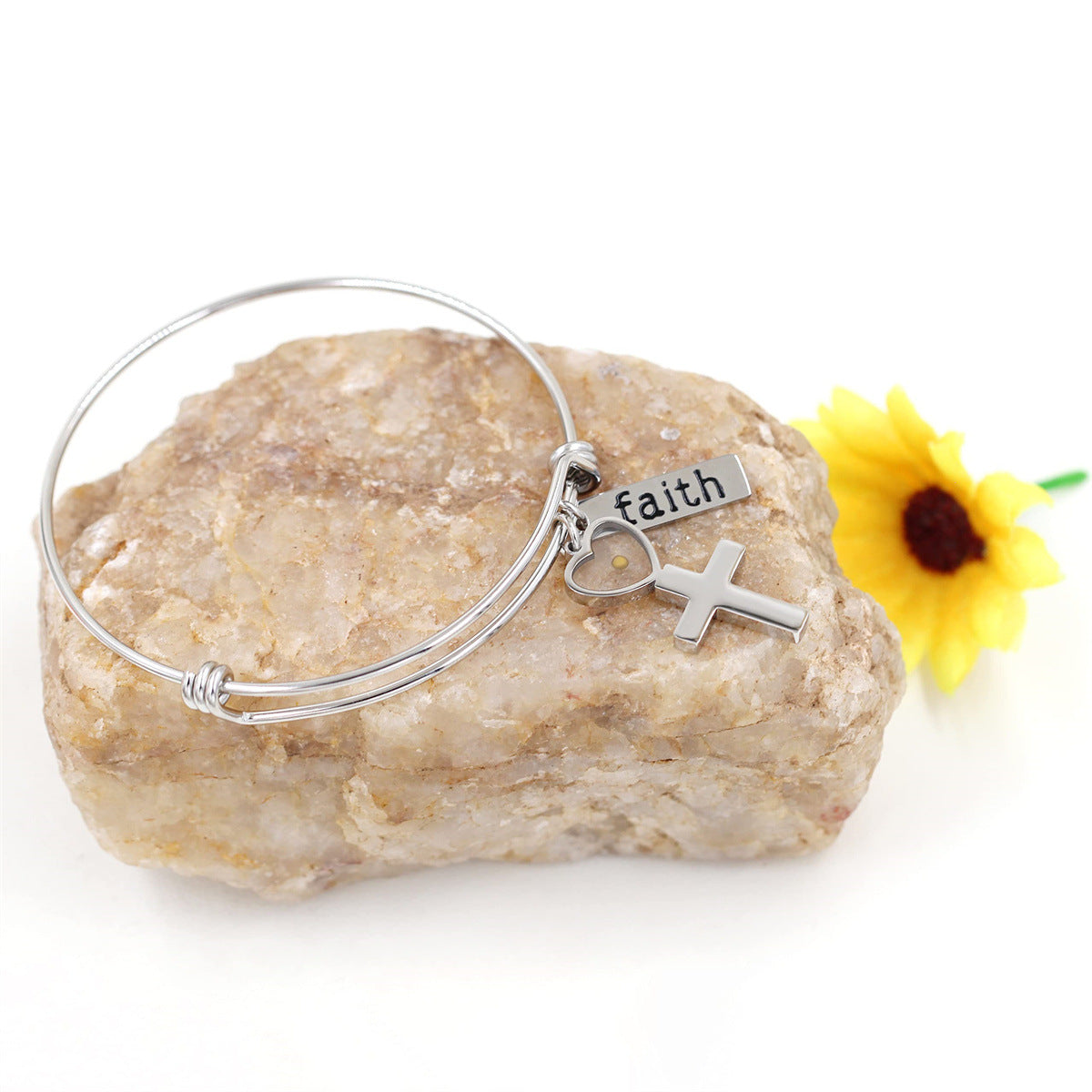 Wholesale Stainless Steel Heart-Shaped Cross Faith Faith Bracelet