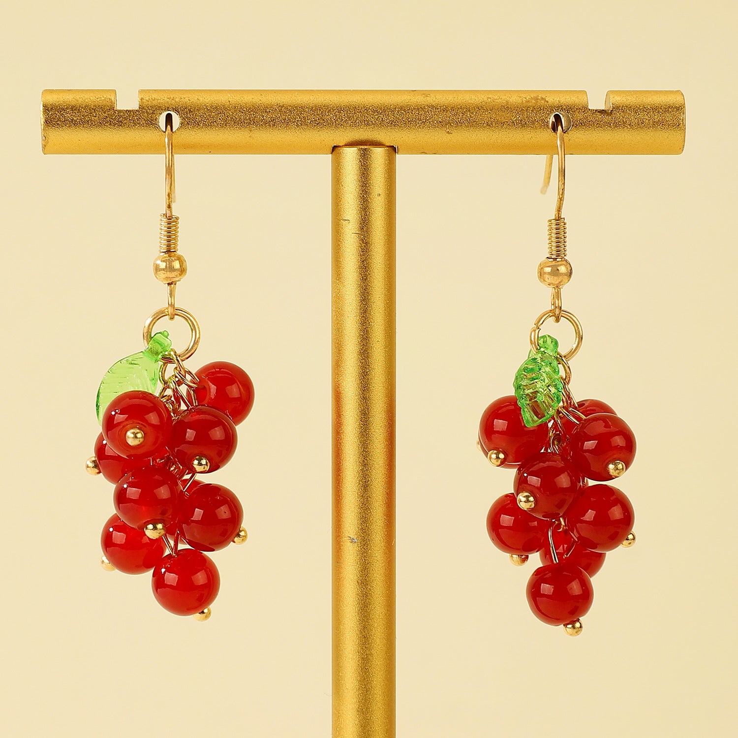 Wholesale Retro Grape Drop Earrings For Women Glass Gold Toned Fruit Earrings Sweet Casual Jewelry Accessory Party Wear Boutique Resale