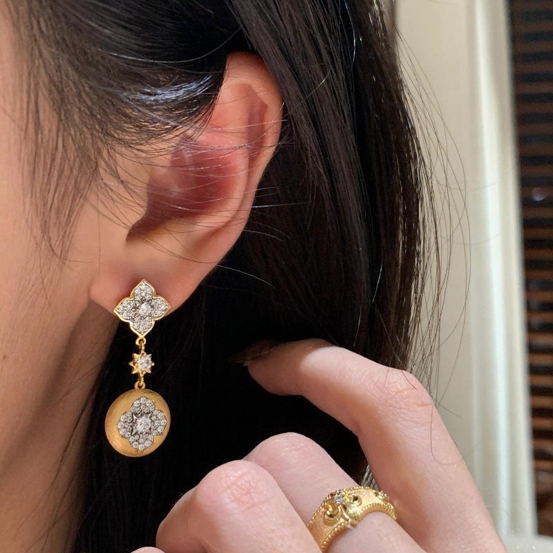 Wholesale Medium style four-leaf flower bracelet earrings set