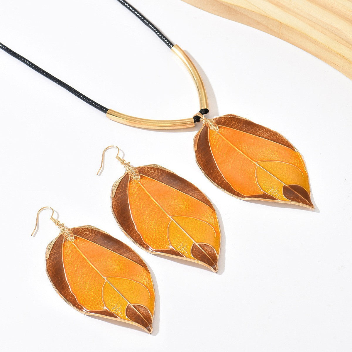 Wholesale Trendy Leaf Print Earrings and Necklace Set for Women - Old Money Style Jewelry Accessory