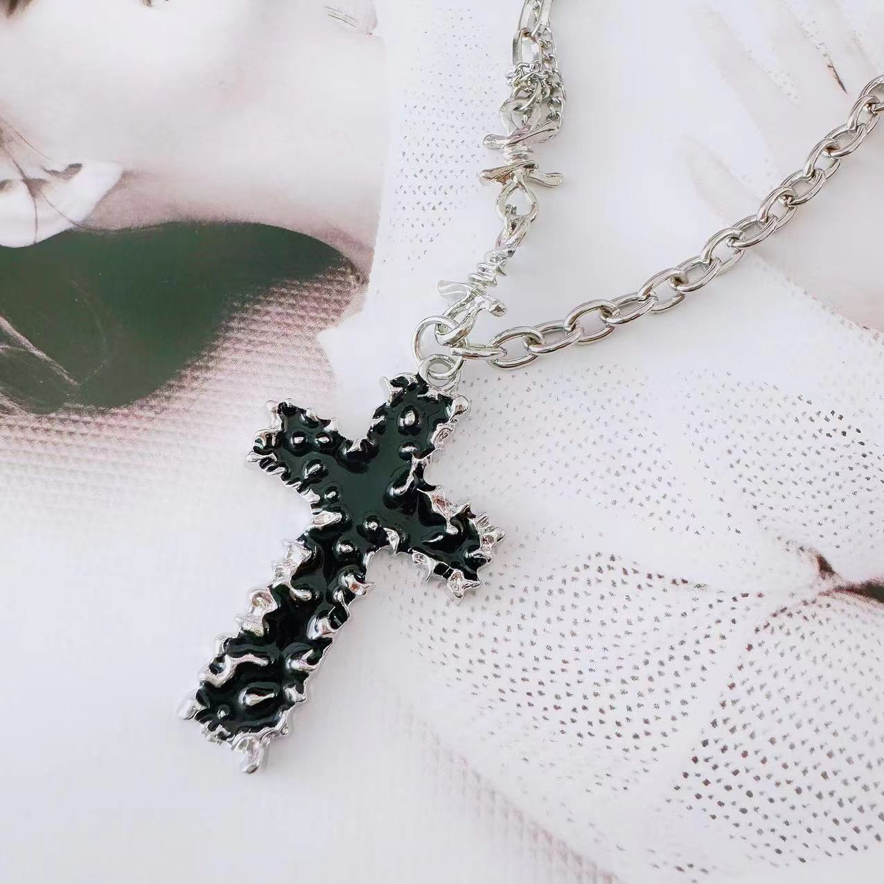Wholesale Street-Style Cross Necklace and Earring Set,  Black Lava Finish,  Zinc Alloy,  for Women,  Trendy Fashion Accessory