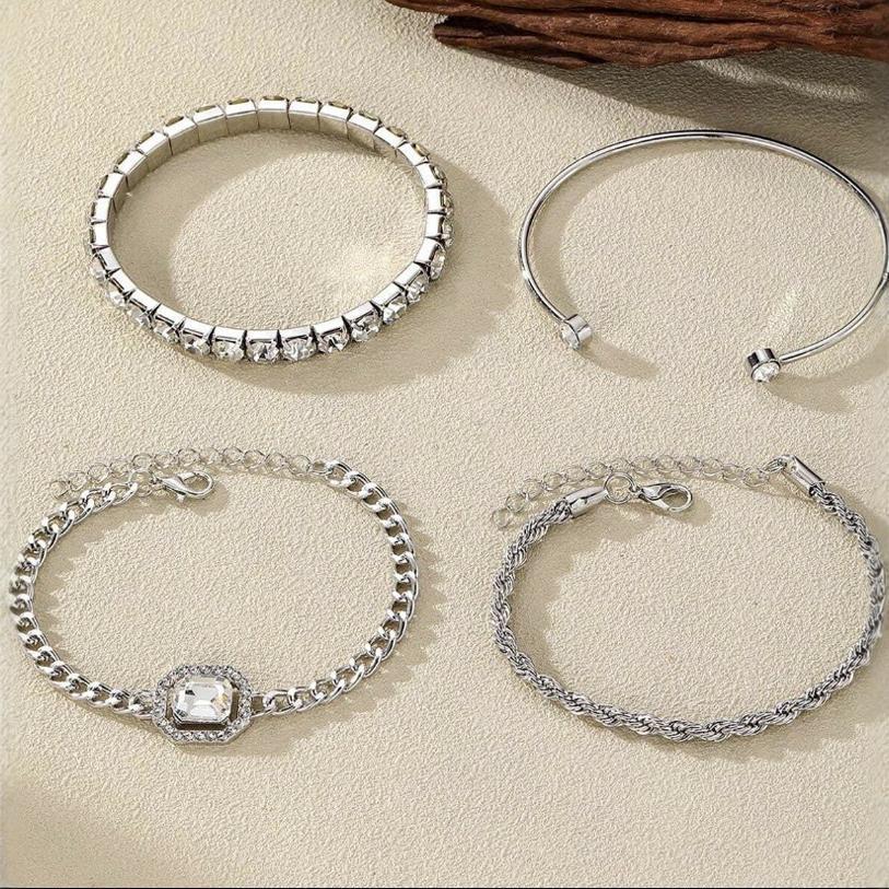 Wholesale Diamond-Encrusted Heart Love Bracelet Set,  Retro Alloy Jewelry,  Fashion Gift Accessory