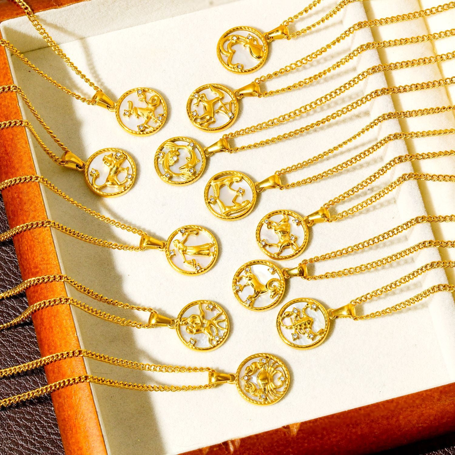 Wholesale niche high-end  stainless steel twelve contion diamond necklace jewelry