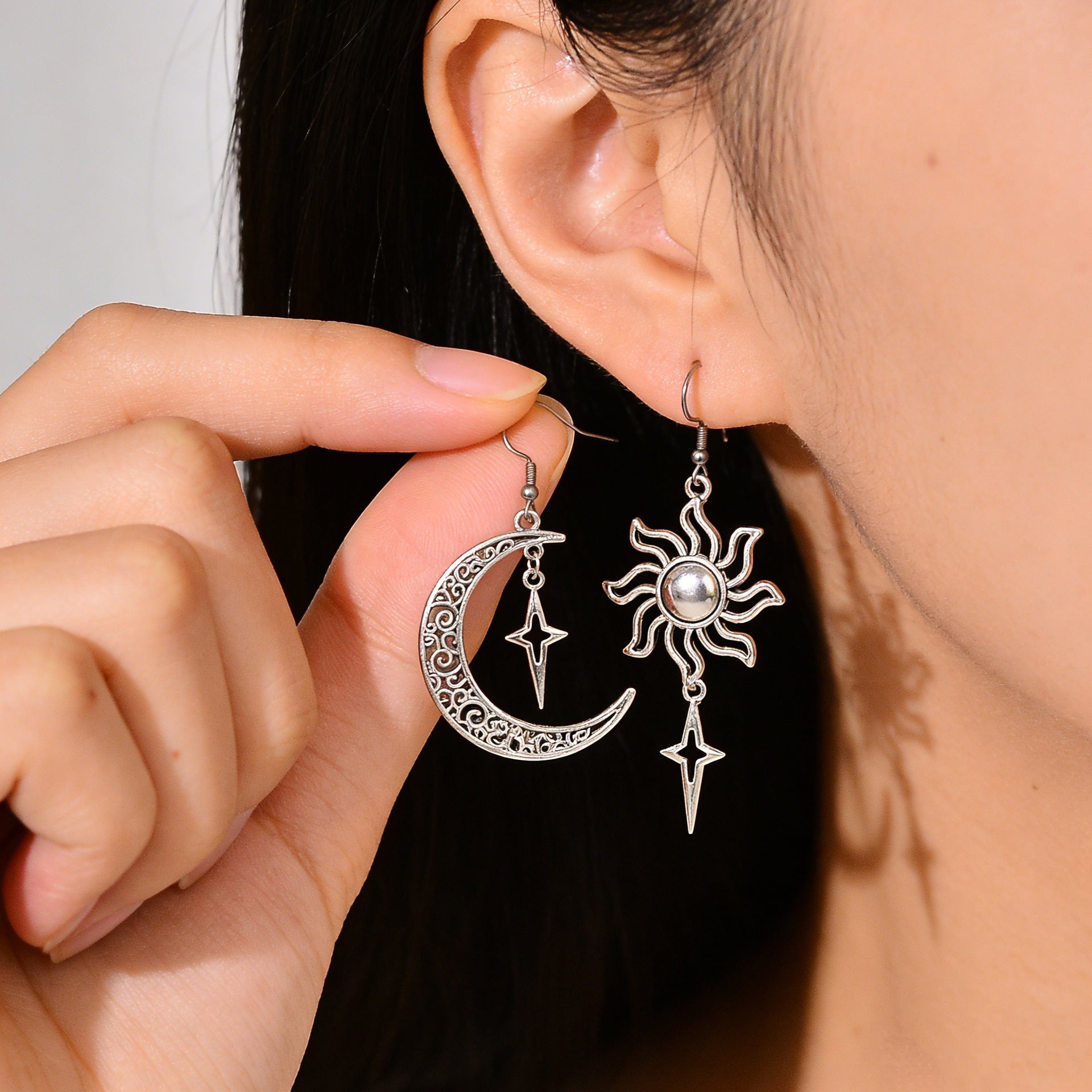 Wholesale Antique Silver Zinc Alloy Moon Sun Cross Star Pendant Earrings Vintage Retro Design Party Jewelry Accessory Gift For Women