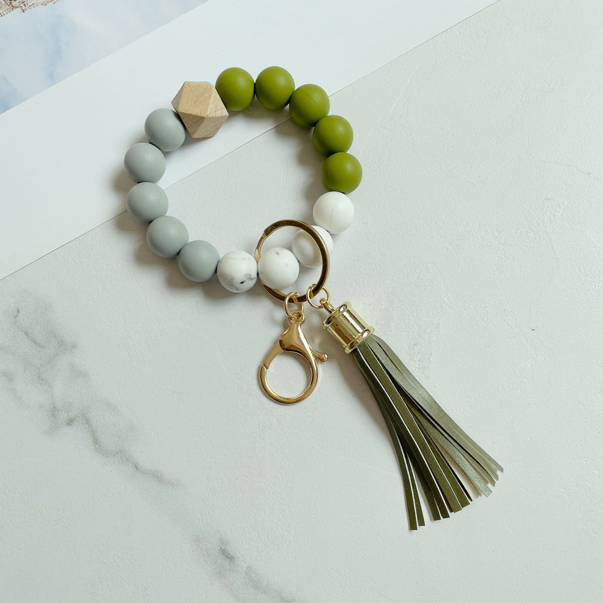 Wholesale Silicone Beads Bracelet Wooden Beads Leopard Print Cow Print Wristlet Keychain ACC-KC-Jinz001